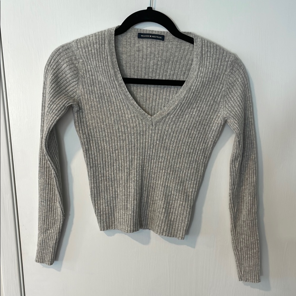 Brandy Melville Gray V-Neck Sweater Ribbed Knit
